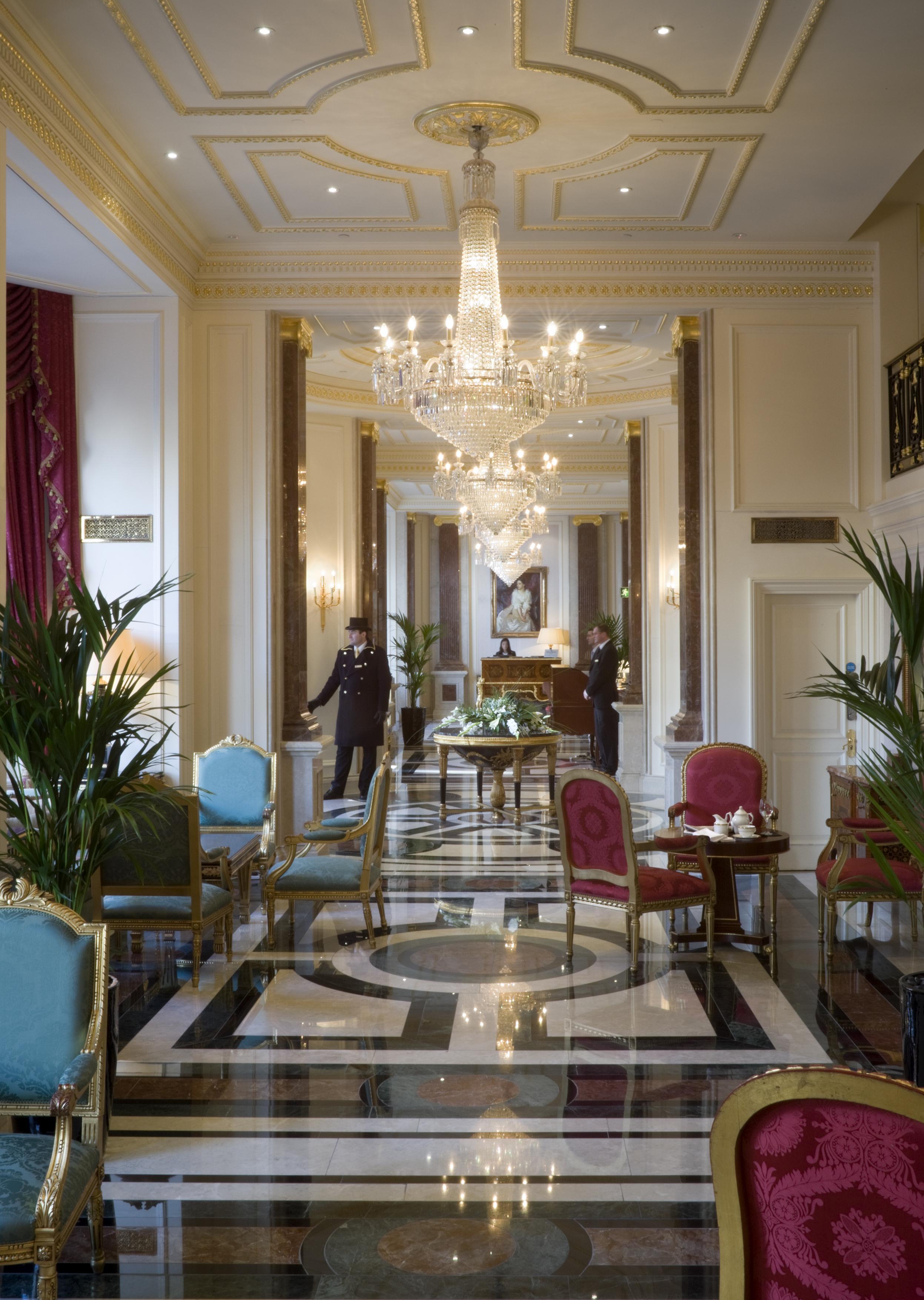 Bentley London Hotel Interior photo