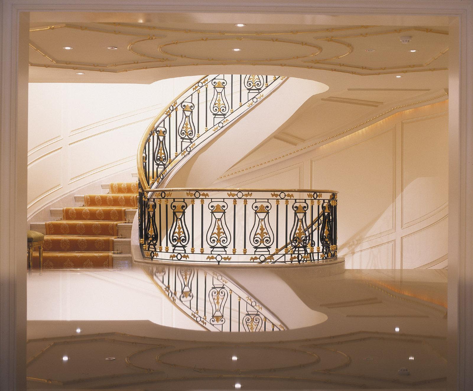Bentley London Hotel Exterior photo