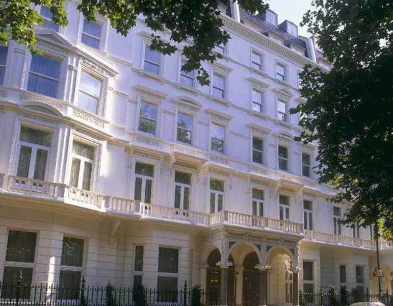 Bentley London Hotel Exterior photo